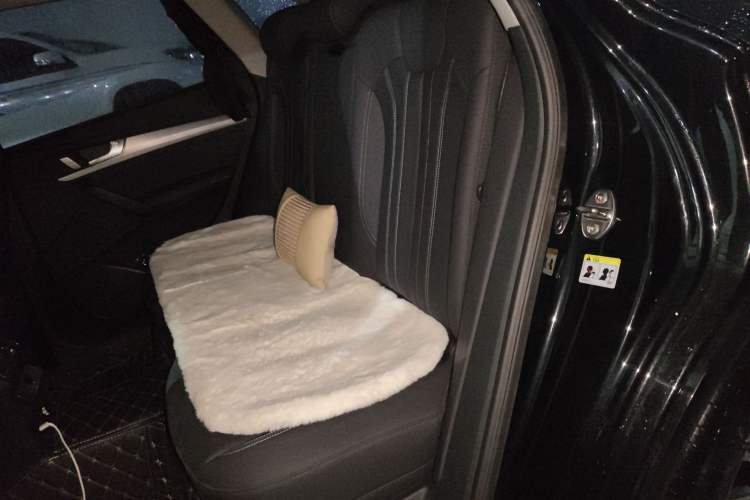 Used Audi Q5L 2024 40 TFSI Fashion Dynamic Model Left Rear Seat
