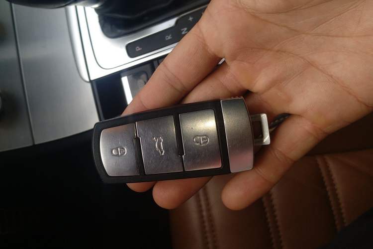 Used Volkswagen FAW-Volkswagen CC 2016 1.8TSI Luxury Model Vehicle Key