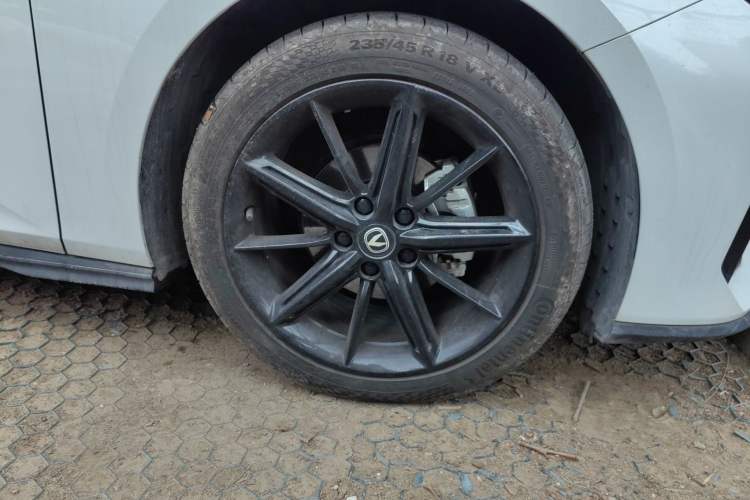 Used Changan UNI-V 2023 1.5T Premium Model
