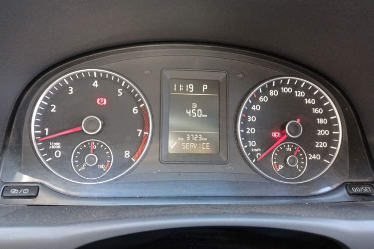 Used Volkswagen Touran 2014 1.4T DSG 30th Anniversary Edition Instrument Cluster