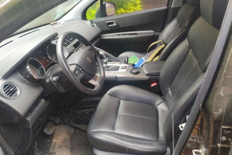 Used Peugeot 3008 2019 350THP Automatic Leading Edition Left Front Seat