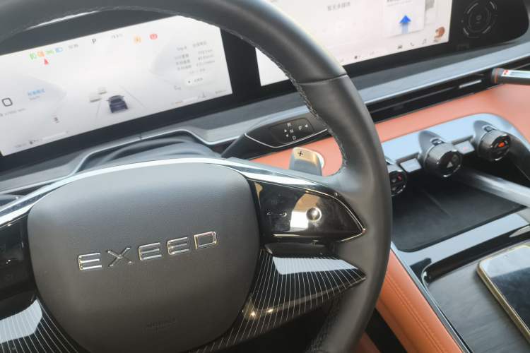 Used EXEED Lingyun 2025 300T Two-Wheel Drive Starry Edition
