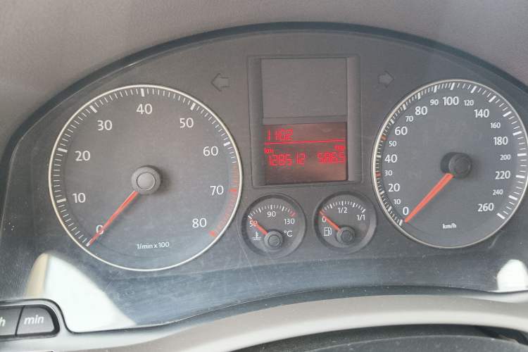 Used Volkswagen Sagitar 2006 1.6L Automatic Fashion Model
