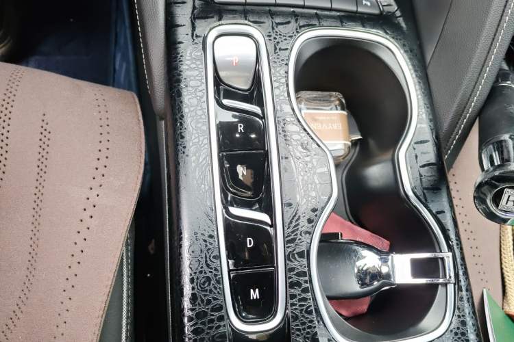 Used Buick Envision 2023 Encore S 552T Two-Wheel Drive Luxury Model