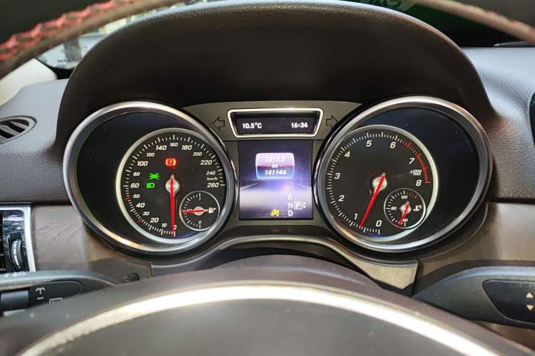 Used Mercedes-Benz GLE 2016 GLE 400 4MATIC Instrument Cluster