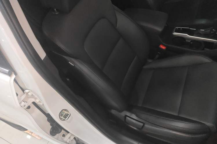 Used Hyundai Tucson 2015 1.6T Dual-Clutch Two-Wheel-Drive Smart Model Right Front Seat