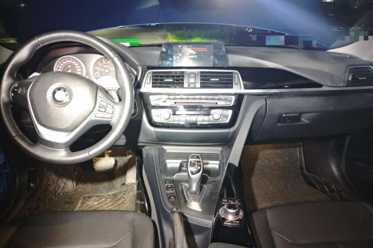 Used BMW 3 Series 2017 320Li M Sport Edition Center Console