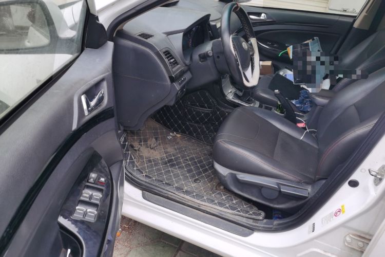 Used BYD Surui 2014 1.5L Manual Luxury Model
