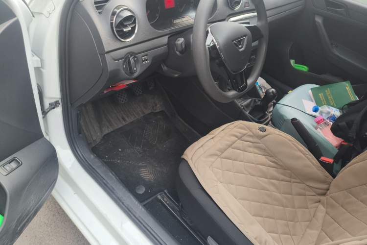 Used Jetta VA3 2021 1.5L Manual Entry-Level Version