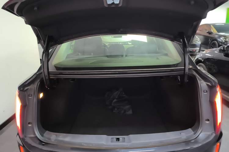 Used Hongqi E-QM5 2023 Revised Version Basic Travel Edition Trunk