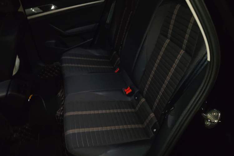 Used Volkswagen Lavida 2021 280TSI DSG Comfort Edition Left Rear Seat