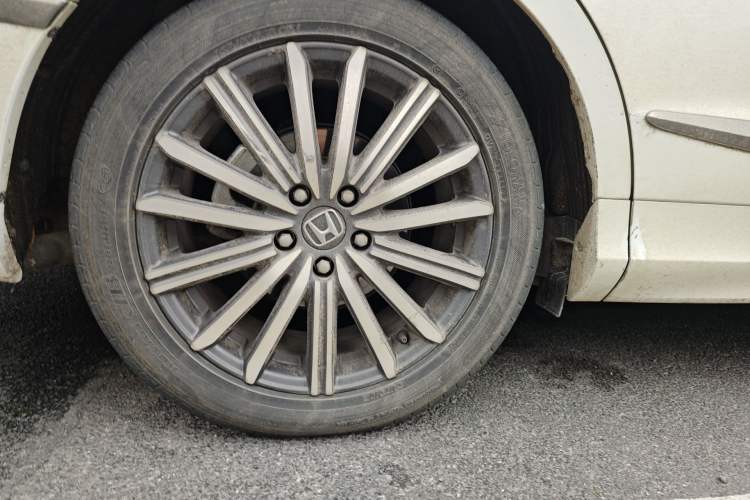 Used Honda Elysion 2022 2.0L eHEV Luxury First Edition Right Front Wheel Hub