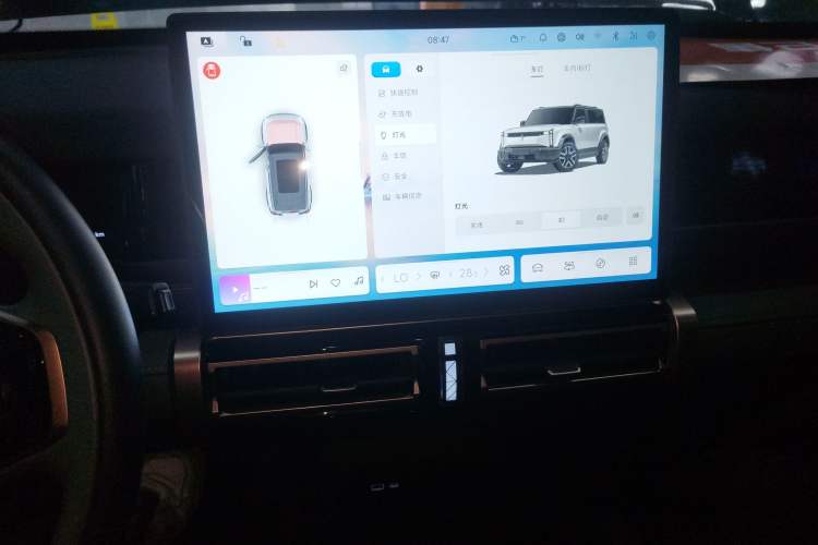 Used iCAR 03 2024 401km Two-Wheel Drive Standard Advanced Version Audio And AC Panel