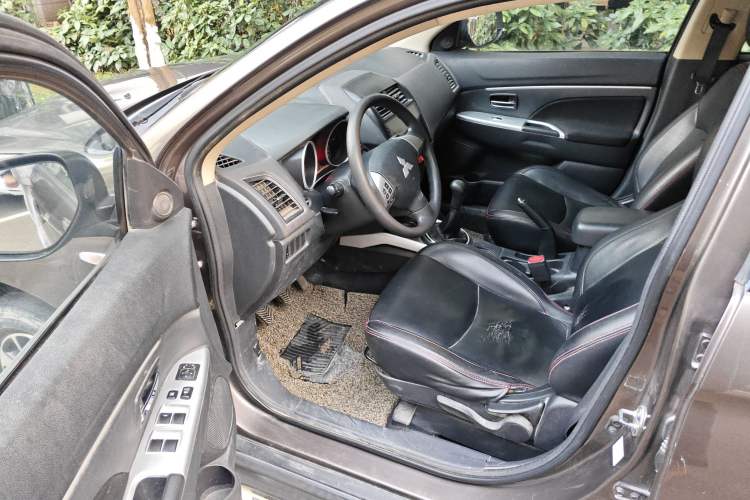 Used Mitsubishi ASX 2016 1.6L Manual Two-Wheel Drive Entry Version