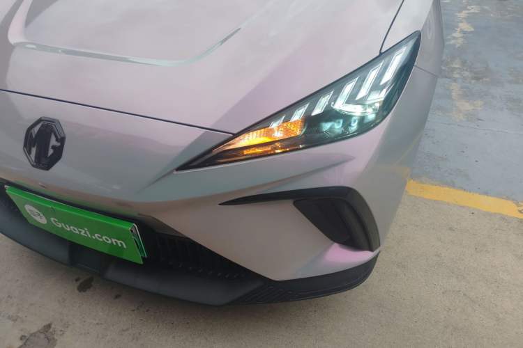 Used MG 4 EV 2022 425 km Luxury Edition
