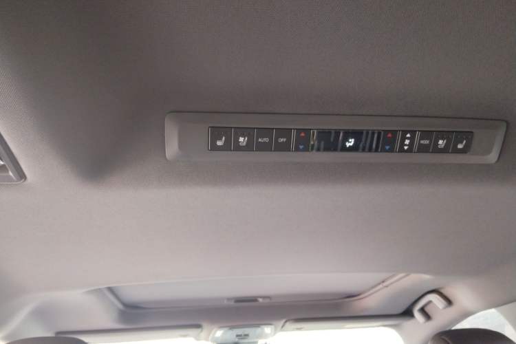 Used Toyota SIENNA 2024 2.5L Hybrid Four-Wheel Drive Prestige Edition