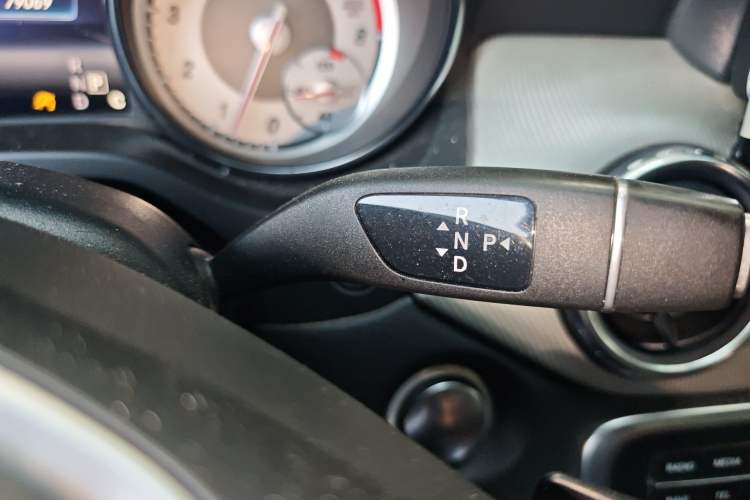 Used Mercedes-Benz GLA 2016 GLA 200 Sport Edition Gear Lever