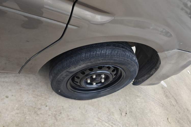 Used FORTHING Lingzhi  Right Front Wheel Hub