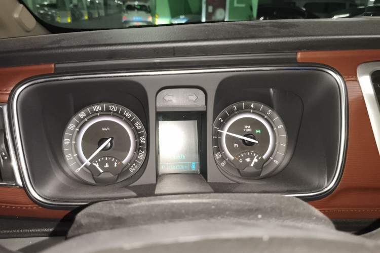 Used Buick GL8 2018 28T Comfort Model China VI Standard Instrument Cluster