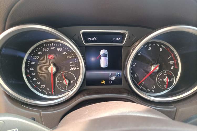 Used Mercedes-Benz GLE 2017 GLE 320 4MATIC Dynamic Model Instrument Cluster