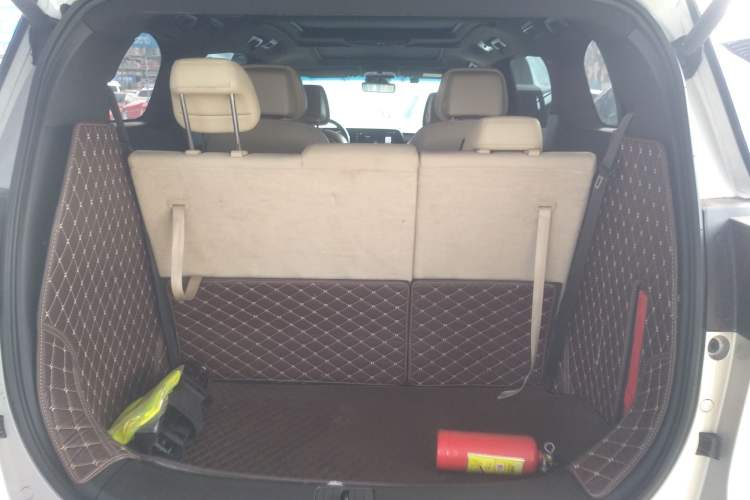 Used Buick GL8 2022 ES Land Cruiser 653T Luxury Model
