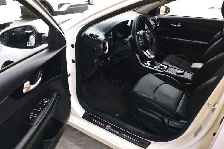 Used Kia K3 2019 1.5L CVT Smart Connectivity Version
