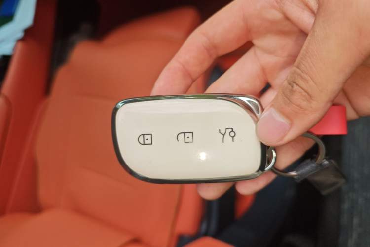 Used Lynk & Co 900 2025 1.5T Ultra Vehicle Key