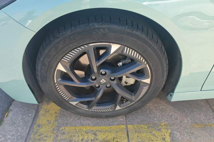 Used Hyptec GT 2023 560 Rear-Drive Seven-Wing Edition Left Front Wheel Hub