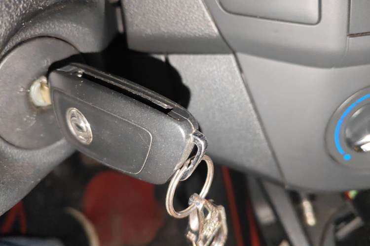 Used Dongfeng Aeolus AX3 2016 1.5L Manual ZhiKu Model
