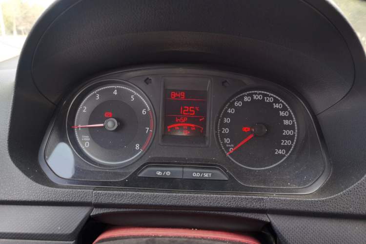 Used Volkswagen Jetta 2019 Dream Edition 1.5L Manual Fashion Version
