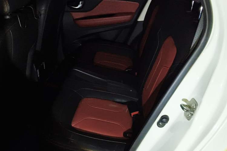 Used Haval H1 2016 Revised Version Blue Badge 1.5L AMT Comfort Edition
