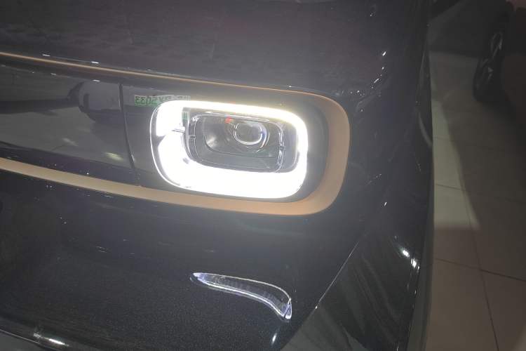 Used Baojun KiWi EV 2022 Artist Lite Edition Lithium Iron Phosphate