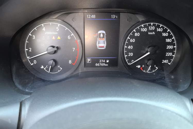 Used Nissan Teana 2021 2.0L XL Comfort Edition Odometer Close Up