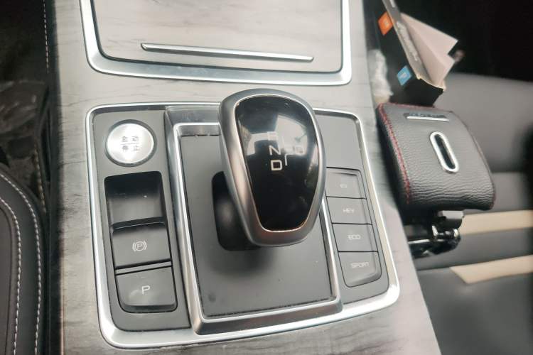 Used BYD Qin Pro New Energy 2018 DM 1.5TI Automatic Smart Connect Enjoyment Model Gear Lever