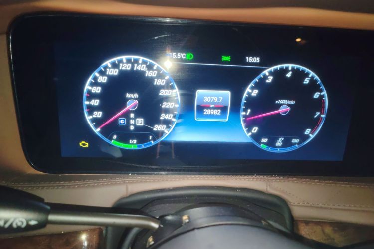 Used Mercedes-Benz S-Class 2012 S 300 L Business Standard Model Odometer Close Up
