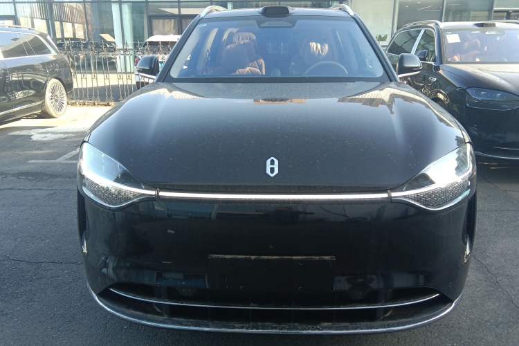 Used Hima AITO M9 2025 Extended-Range Ultra Version 52 kWh 6-Seater Front