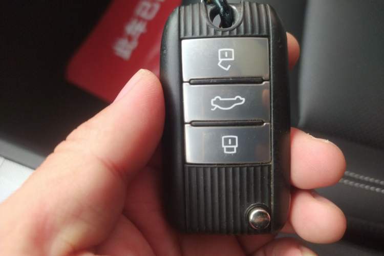 Used Roewe RX5 2016 20T Two-Wheel Drive Automatic Internet Smart Edition