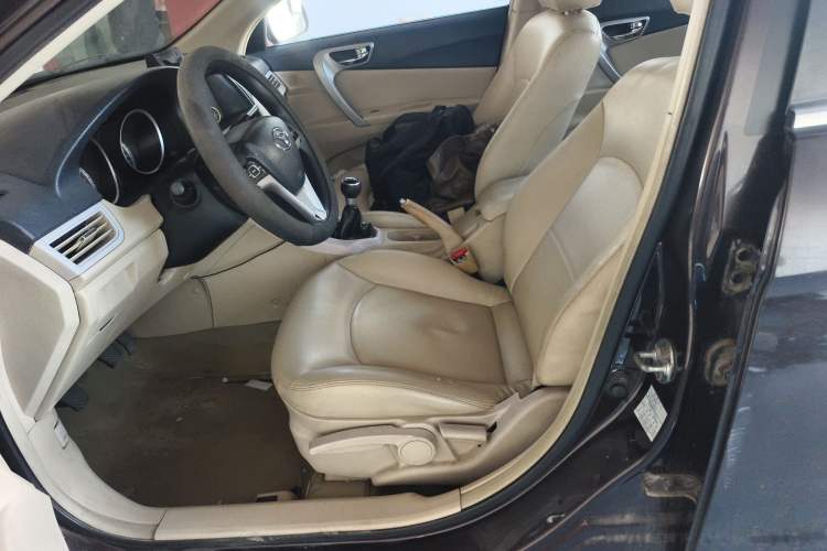 Used Soueast V5 Lingzhi 2012 1.5L Manual Flagship Edition
