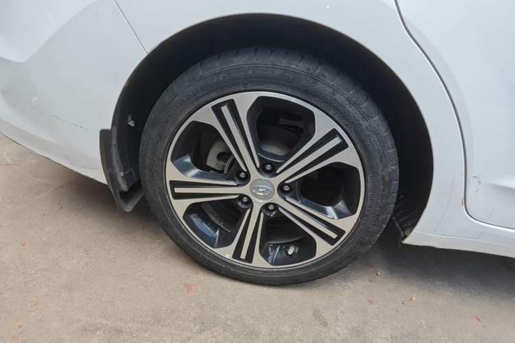 Used Hyundai Elantra (6th Generation / Lingdong) 2018 1.4T Dual-Clutch Xuan Dong · Dynamic Edition
