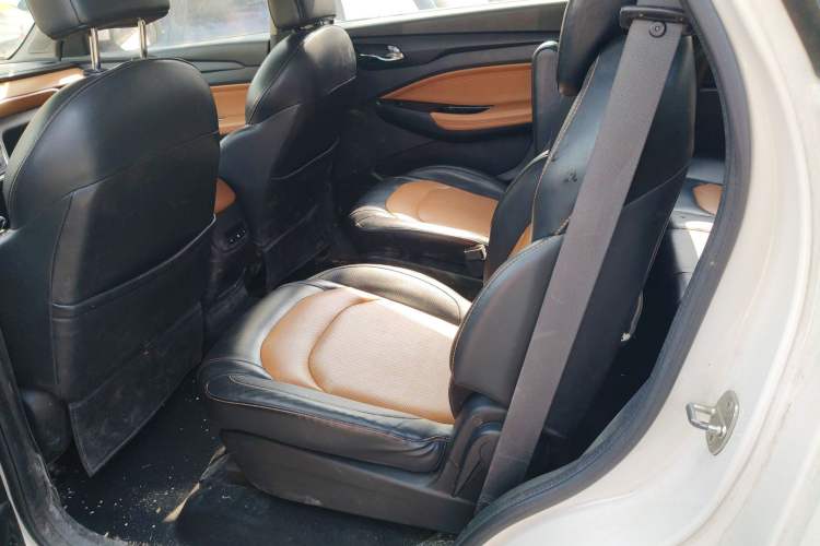 Used Wuling Hongguang S3 2018 1.5L Manual Luxury Model China V Standard