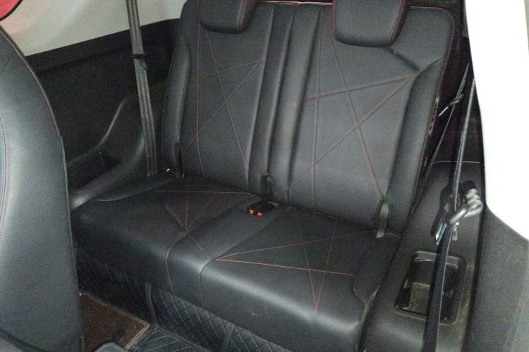 Used Chery QQ Little Ant 2023 251km True Love Edition Lithium Iron Phosphate Left Rear Seat