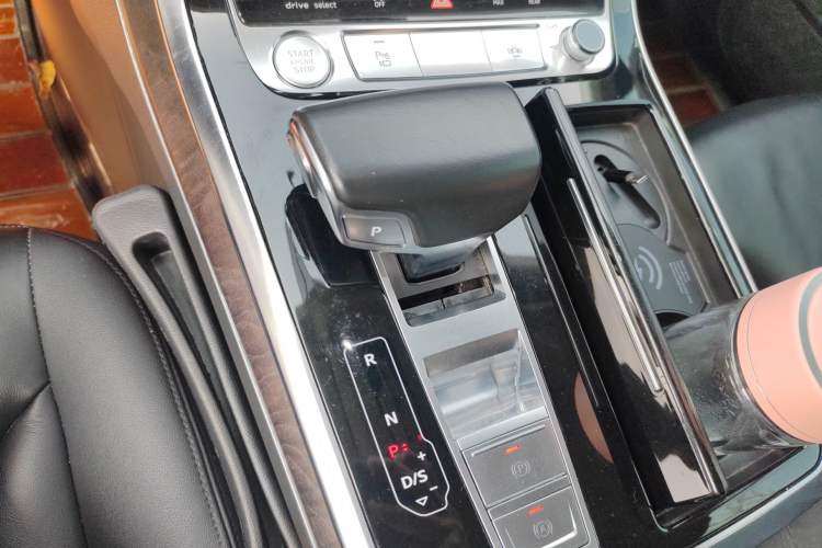 Used Audi Q8 2019 55 TFSI Luxury Dynamic Model
