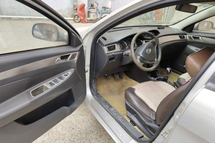 Used Dongfeng Aeolus S30 2012 1.6L Manual Zunya Model CNG