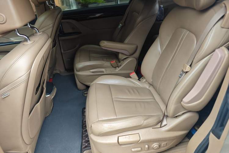 Used Buick GL8 2017 ES 28T Flagship Model China V Standard
