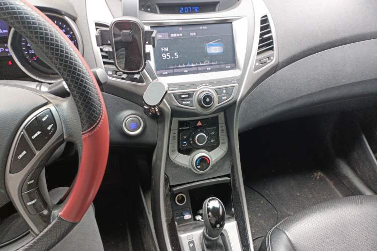 Used Hyundai Elantra (5th Generation / Langdong) 2016 1.6L Automatic Prestige Model