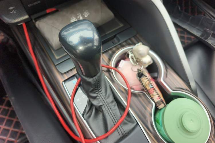 Used Toyota Camry 2019 Revised Version 2.0G Luxury Edition Gear Lever