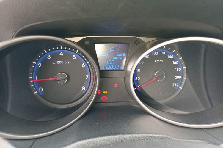 Used Hyundai ix35 2013 2.0L Automatic Two-Wheel Drive Smart GLS China IV Standard