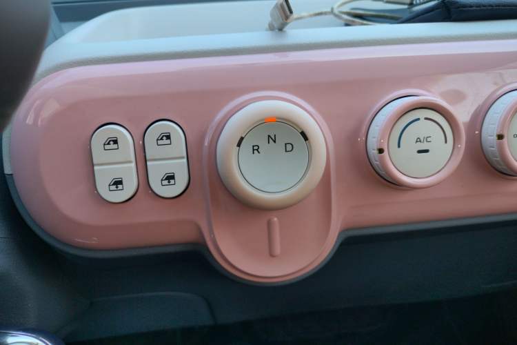 Used Bestune Pony 2025 222km Range Elegant Horse
