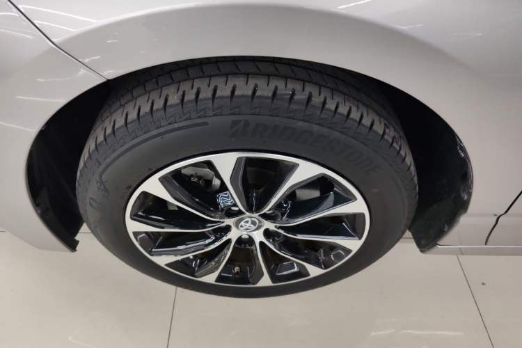 Used Toyota Avalon 2023 2.0L Premium Edition