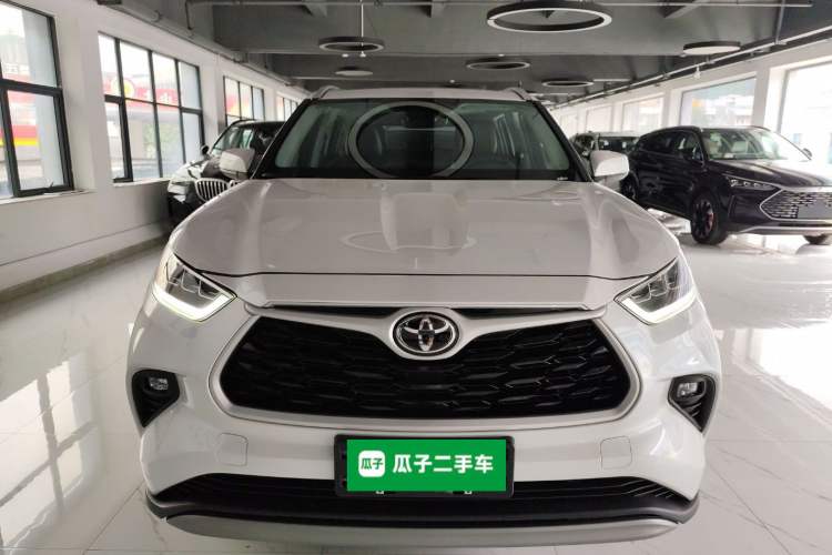 Used Toyota Highlander 2024 2.5L Smart Electric Hybrid Dual-Motor All-Wheel-Drive Luxury 7-Seater